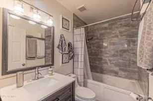 1942 W Kristal Way, Phoenix, AZ 85027 - Photo 16