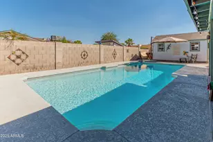 1942 W Kristal Way, Phoenix, AZ 85027 - Photo 20