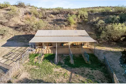 36455 S Rincon Road, Wickenburg, AZ 85390 - Photo 32