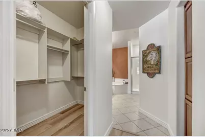 5450 E Deer Valley Drive #1020, Phoenix, AZ 85054 - Photo 6