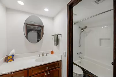 7557 N Dreamy Draw Drive #224, Phoenix, AZ 85020 - Photo 12