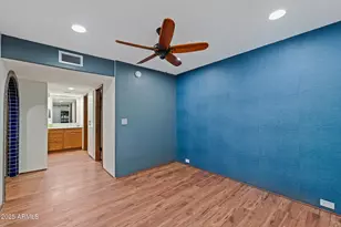 7557 N Dreamy Draw Dr, Phoenix, AZ 85020 - Photo 8