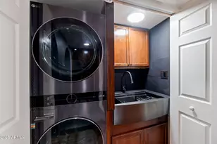 7557 N Dreamy Draw Dr, Phoenix, AZ 85020 - Photo 14