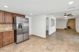 10624 N 25th St, Phoenix, AZ 85028 - Photo 16