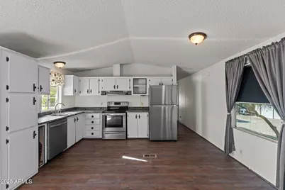 26600 S Grandview Drive, Congress, AZ 85332 - Photo 4