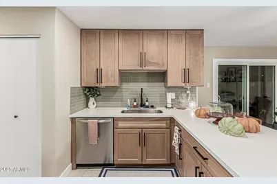 3628 W Banff Lane, Phoenix, AZ 85053 - Photo 18