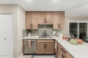 3628 W Banff Ln., Phoenix, AZ 85053 - Photo 18