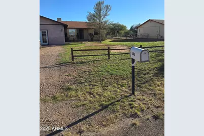 240 E Oak Street, Huachuca City, AZ 85616 - Photo 2