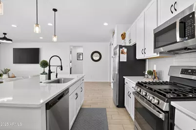 40564 W Wade Drive, Maricopa, AZ 85138 - Photo 8