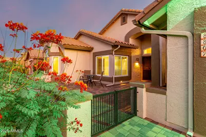 8807 E Saguaro Blossom Road, Gold Canyon, AZ 85118 - Photo 2