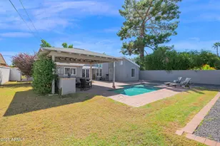 1704 E Solano Dr, Phoenix, AZ 85016 - Photo 36