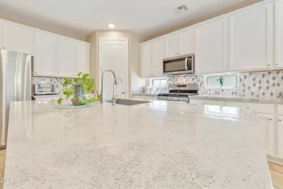 10414 E Tahoe Avenue, Mesa, AZ 85212 - Photo 1