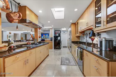 2631 E Beekman Place, Phoenix, AZ 85016 - Photo 14