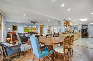 2631 E Beekman Pl, Phoenix, AZ 85016 - Photo 10