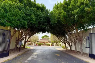 2631 E Beekman Pl, Phoenix, AZ 85016 - Photo 1