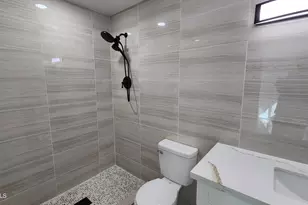 7243 W Sierra St, Peoria, AZ 85345 - Photo 10