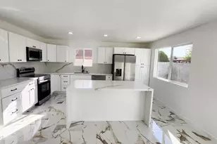 7243 W Sierra St, Peoria, AZ 85345 - Photo 4