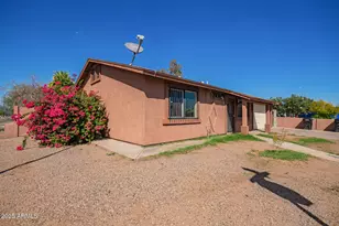 7062 W Garfield St, Phoenix, AZ 85043 - Photo 2