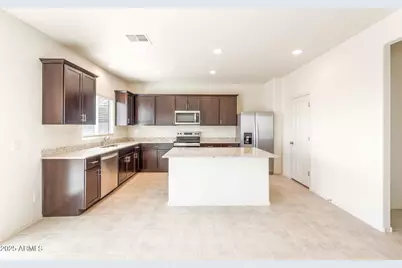 25284 W Weir Avenue, Buckeye, AZ 85326 - Photo 6