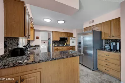 10019 W Shasta Drive, Sun City, AZ 85351 - Photo 8