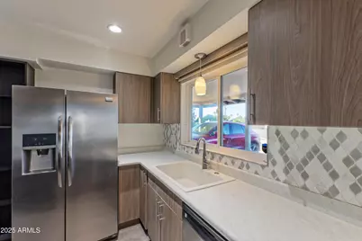 1106 E Glendale Avenue, Phoenix, AZ 85020 - Photo 16