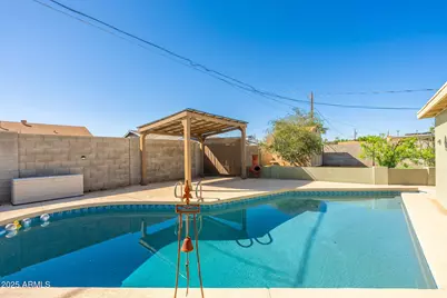 3215 W Sharon Avenue, Phoenix, AZ 85029 - Photo 1