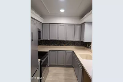 7126 N 19th Avenue #140, Phoenix, AZ 85021 - Photo 2