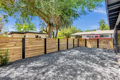 3110 N 39th Street, Phoenix, AZ 85018 - Photo 18