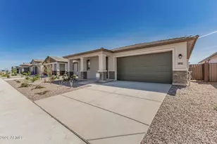 2913 E Mecklenburg Way, San Tan Valley, AZ 85143 - Photo 2