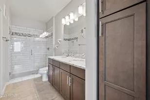 2511 W Queen Creek Rd, Chandler, AZ 85248 - Photo 12