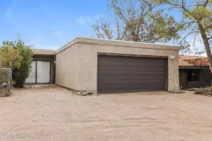 828 E Junction St, Apache Junction, AZ 85119 - Photo 1