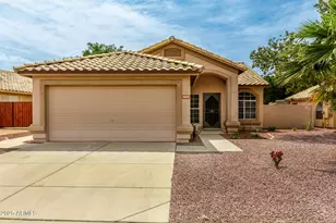 7415 W Crest Ln, Glendale, AZ 85310 - Photo 1