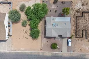 10507 W Buena Vista Dr, Arizona City, AZ 85123 - Photo 20