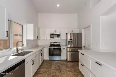 2336 E San Tan Drive, Gilbert, AZ 85296 - Photo 8