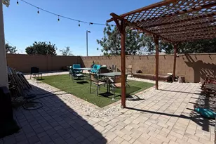 4518 N 92nd Ln, Phoenix, AZ 85037 - Photo 4