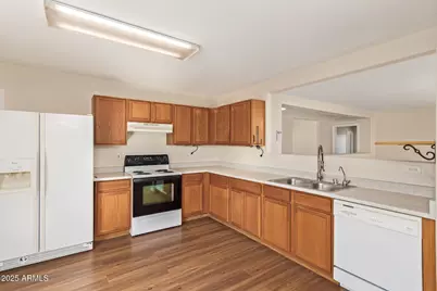 11602 W Bloomfield Road, El Mirage, AZ 85335 - Photo 10