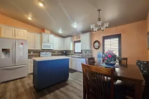 650 N Hawes Rd, Mesa, AZ 85207 - Photo 12