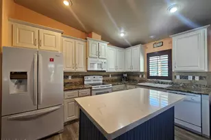 650 N Hawes Rd, Mesa, AZ 85207 - Photo 4