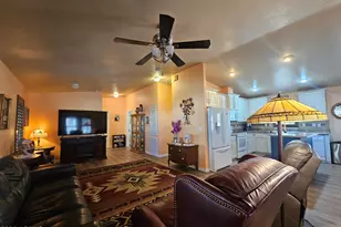 650 N Hawes Rd, Mesa, AZ 85207 - Photo 18