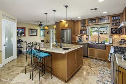 116 W Seminole Drive, Phoenix, AZ 85023 - Photo 10