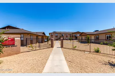 393 W Seagoe Avenue #B, Coolidge, AZ 85128 - Photo 2