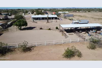 21024 W Montgomery Road, Wittmann, AZ 85361 - Photo 1