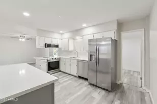 1346 S Main Dr, Apache Junction, AZ 85120 - Photo 4