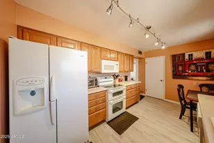 10522 W Camden Ave, Sun City, AZ 85351 - Photo 8