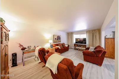 10522 W Camden Avenue, Sun City, AZ 85351 - Photo 12