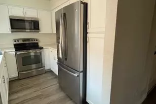 5640 E Bell Rd, Scottsdale, AZ 85254 - Photo 8