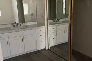 5640 E Bell Rd, Scottsdale, AZ 85254 - Photo 12