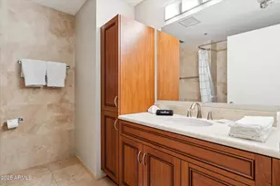 7161 E Rancho Vista Dr, Scottsdale, AZ 85251 - Photo 18