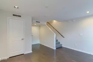 525 W Lakeside Dr, Tempe, AZ 85281 - Photo 10