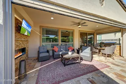 297 E Veterans Way, Queen Creek, AZ 85140 - Photo 8